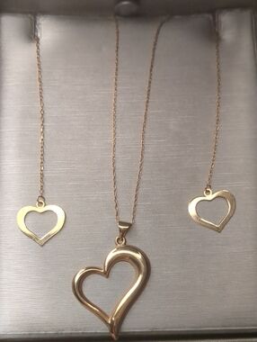 🥳Zales 10k Real  Gold Heart Necklace and Heart Drop Earrings Set